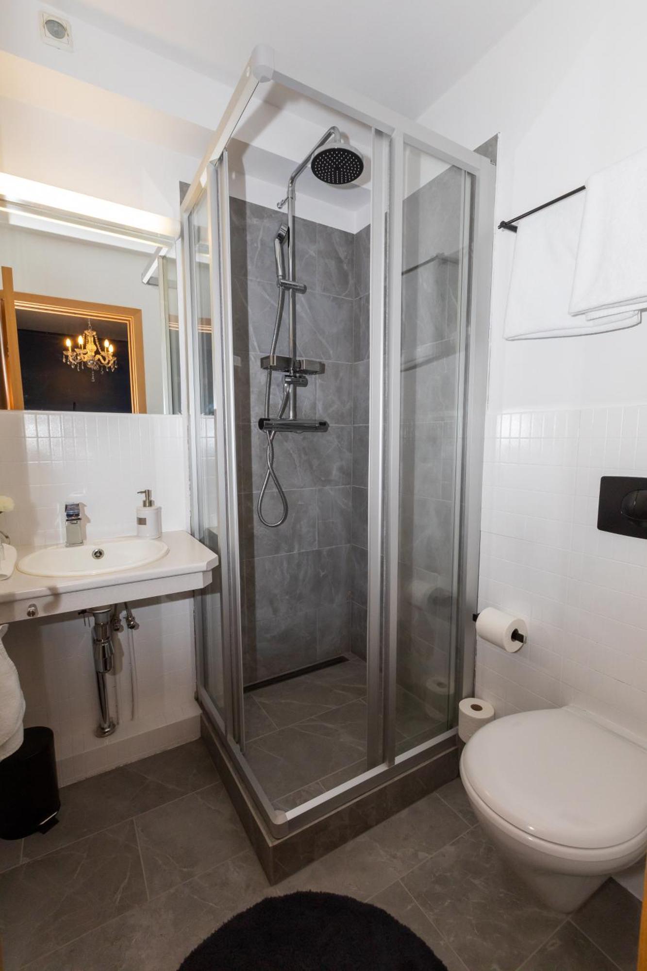 Hotel North آكيورِيْري المظهر الخارجي الصورة